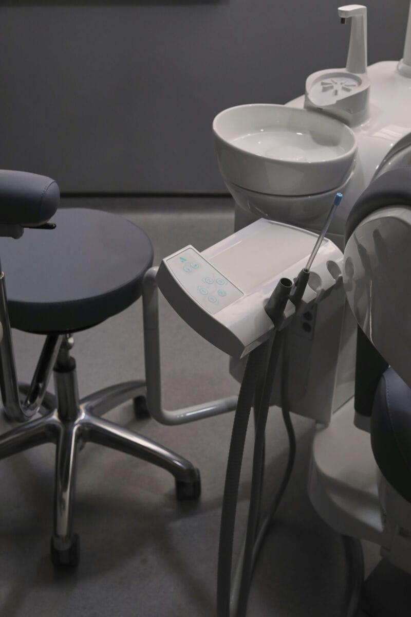 dental emergency london